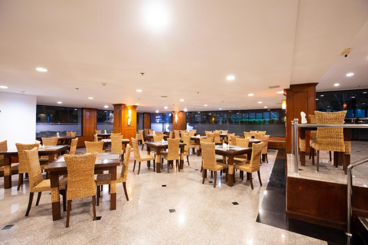 Ch Hotel Чиангмай Екстериор снимка