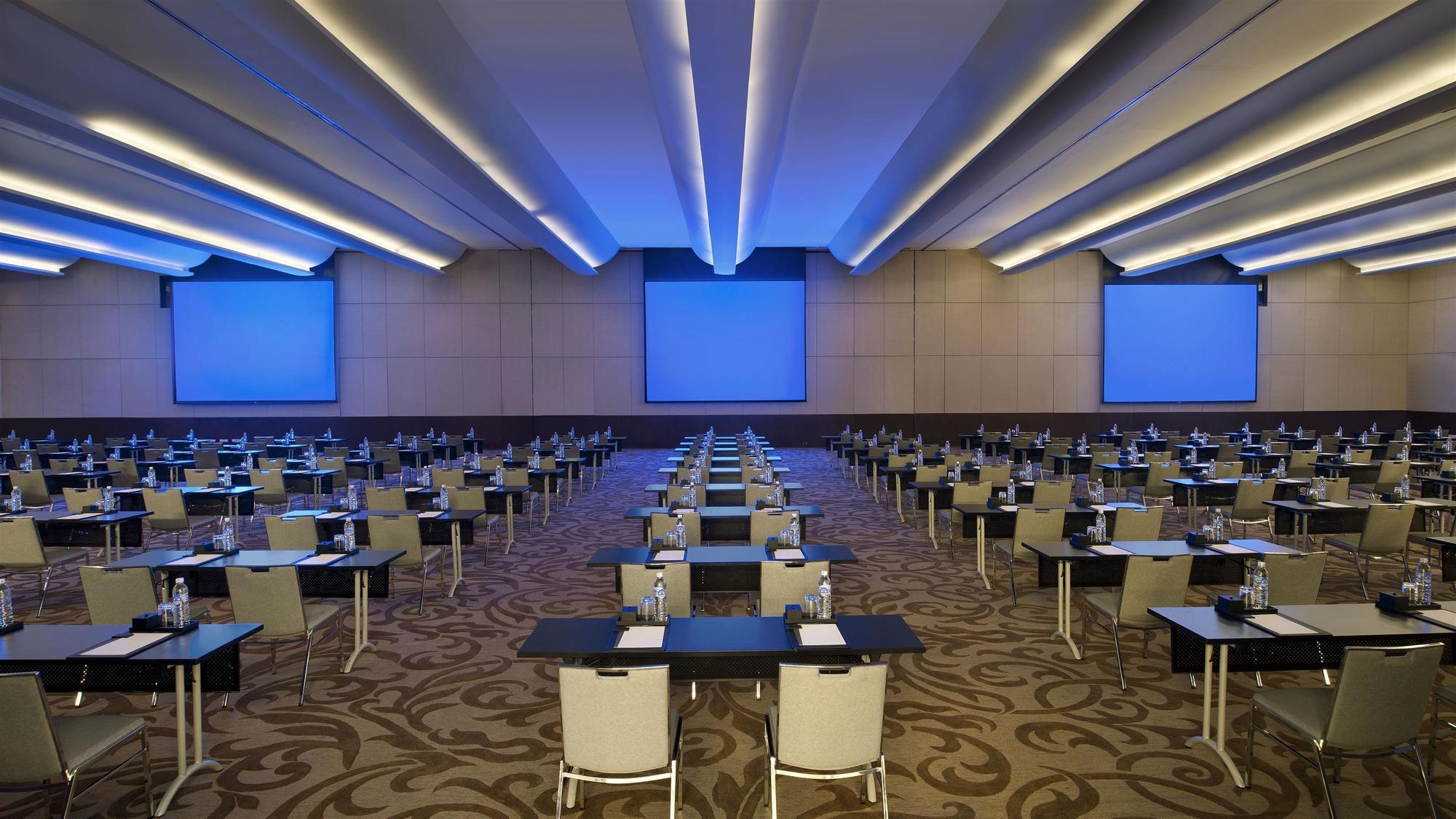 Ch Hotel Чиангмай Екстериор снимка